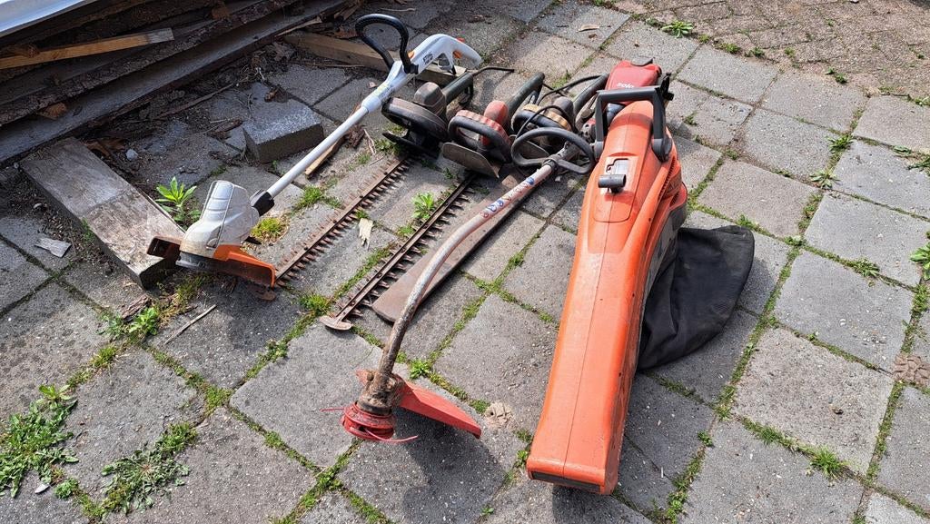 Zolderopruiming stihl FSE50, 3x heggenschaar,1x solo, Ophalen, Gebruikt, ????, ????
