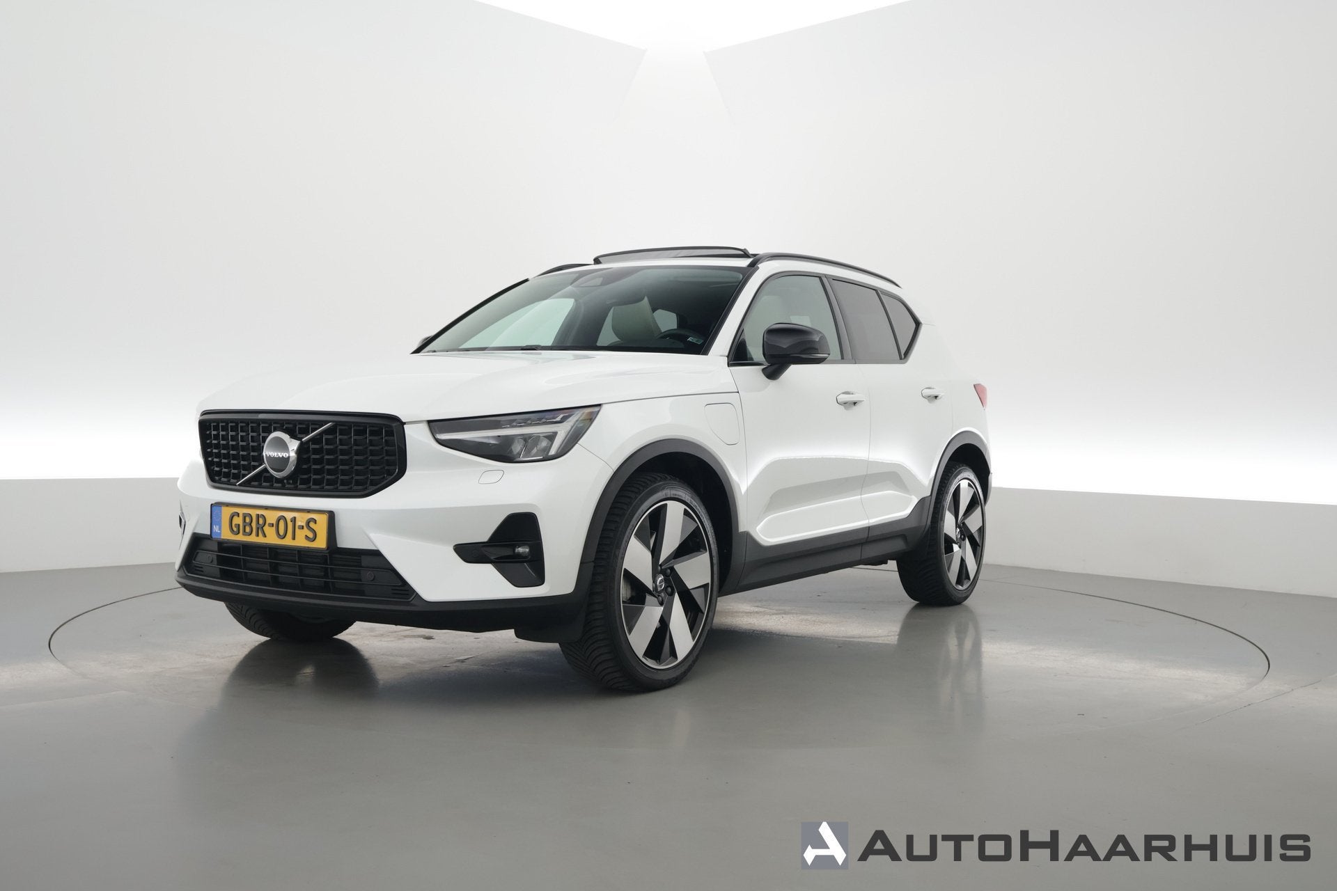 Volvo XC40 1.5 T4 Plug-in hybrid Ultimate Dark | Rijklaar! |, Auto's, Volvo, 12 maanden, Automatische klimaatregeling, Euro 6