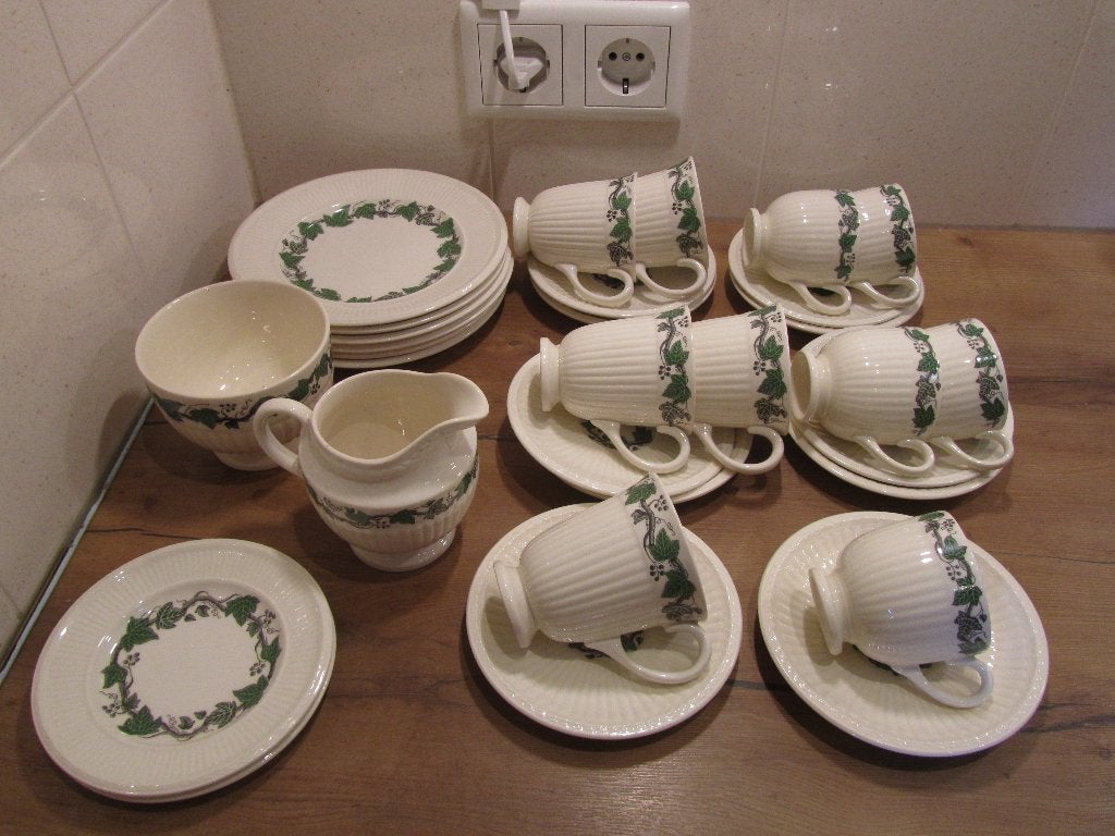 Wedgwood Stratford serviesdelen, Antiek en Kunst, Ophalen of Verzenden