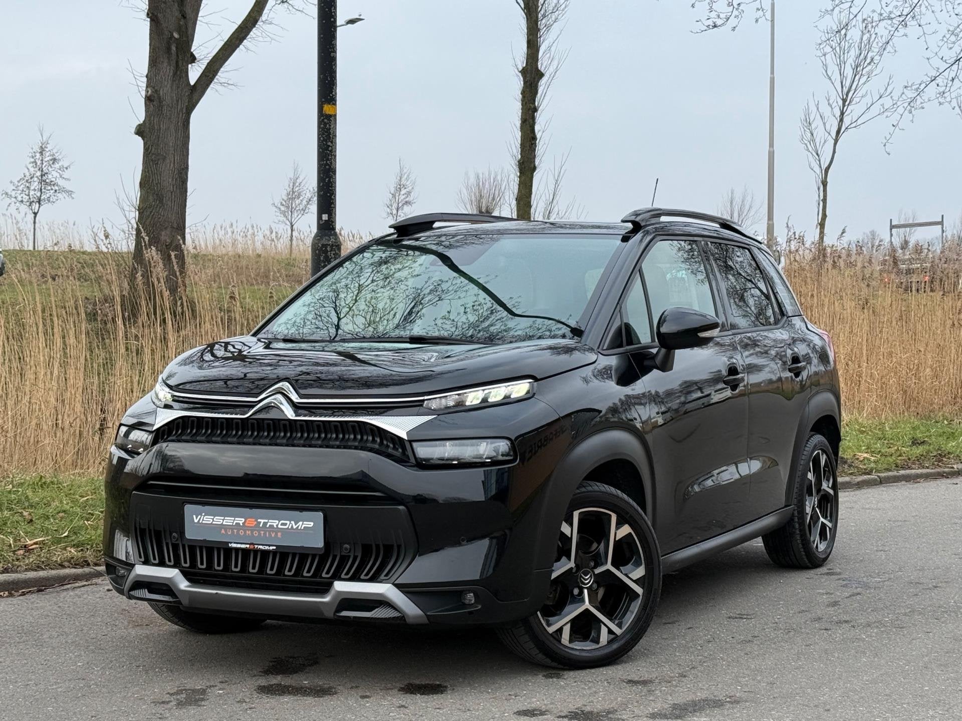 Citroen C3 AIRCROSS 1.2 PureTech Shine 130pk Automaat - Noir, Auto's, Dealer onderhouden, 840 kg, Gebruikt, 1199 cc