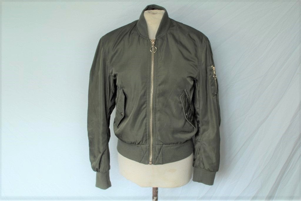 Stoere groene bomberjack mt 36 merk Divided, ., Ophalen of Verzenden, Zo goed als nieuw, .