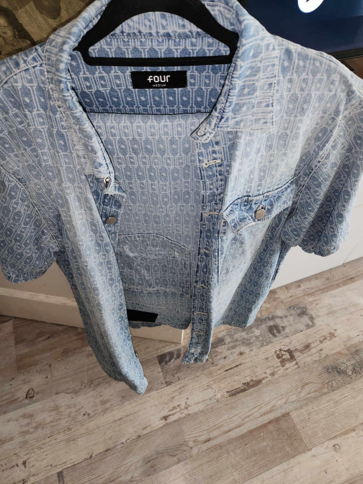 Four spijkerbroek en spijkerblouse set - Maat M, Overige jeansmaten, Ophalen of Verzenden, Gedragen, Four