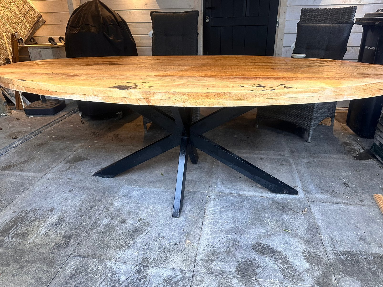 Ovaal tafel /mangohout, Ophalen, 100 tot 150 cm, 200 cm of meer, Zo goed als nieuw