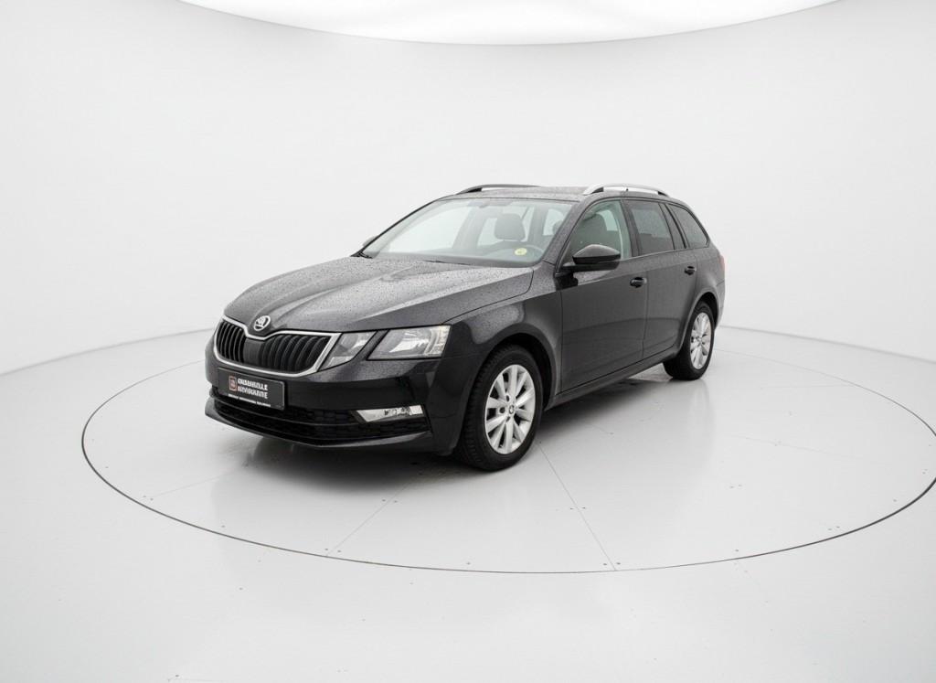 Skoda OCTAVIA 1.6 TDI GRT AMB BNS, CARPLAY, PANO, AUT, Auto's, Skoda, Voorwielaandrijving, Gebruikt, Euro 6, 4 cilinders
