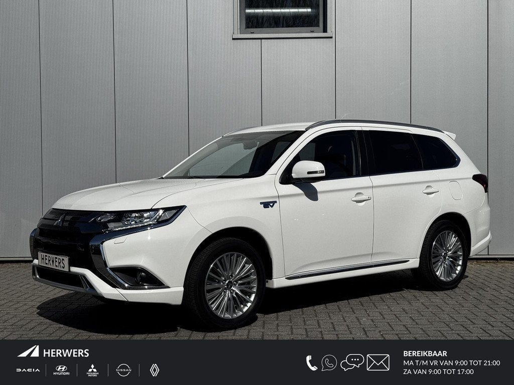 Mitsubishi Outlander 2.4 PHEV Intense+ / Trekhaak Afneembaar, Automaat, 4 cilinders, Wit, Plug-in hybride