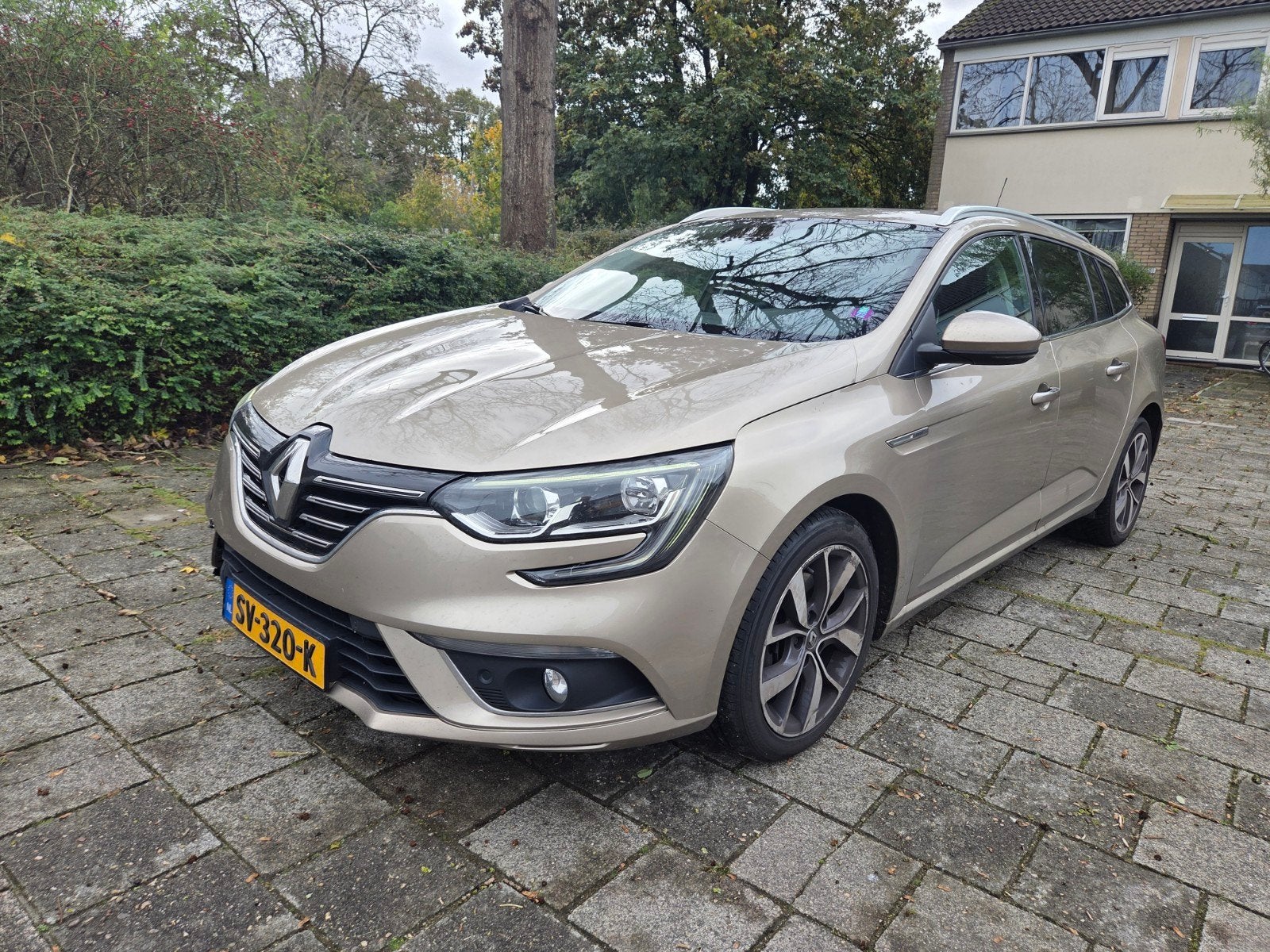 Renault Mégane 1.6 DCI 96KW Estate 2017 Bose Nieuwe Apk!, Voorwielaandrijving, 730 kg, 4 cilinders, Leder en Stof