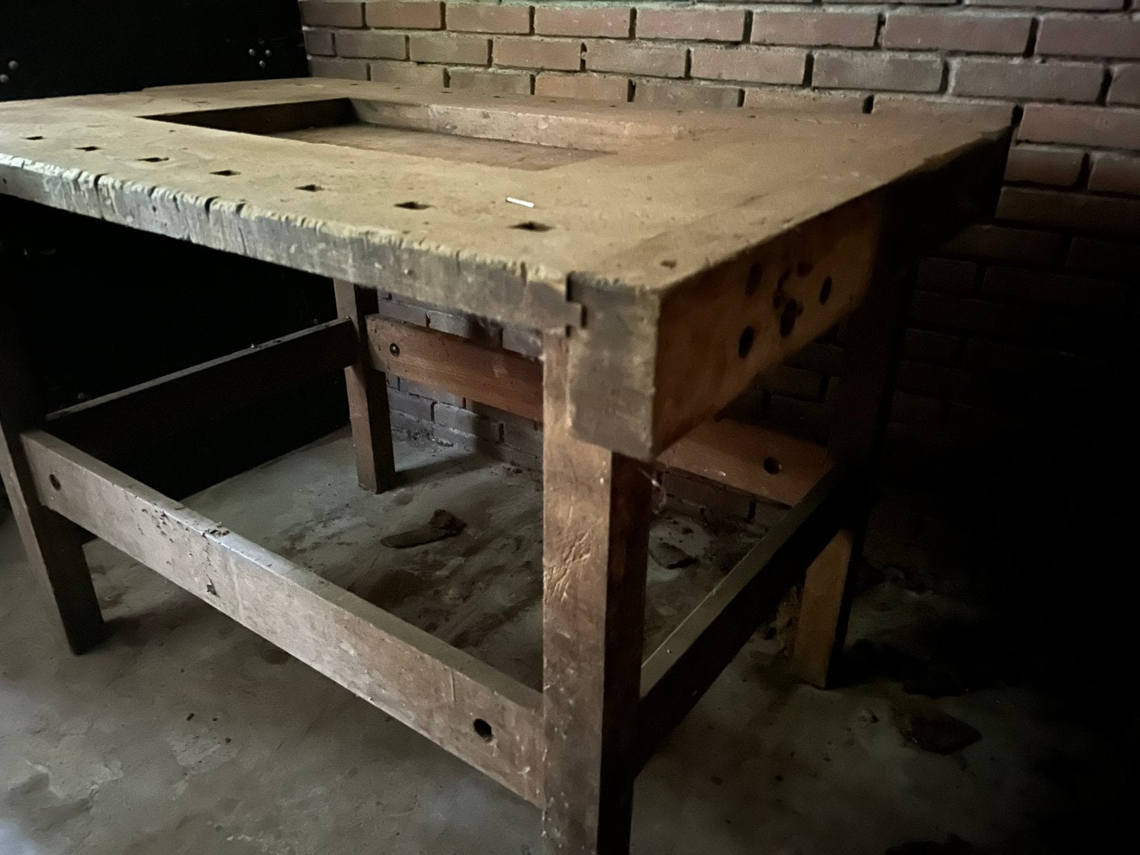 Vintage Robuuste houten werkbank industrieel + bankschroeven, Ophalen, Gebruikt, 120 tot 170 cm, Bankschroef
