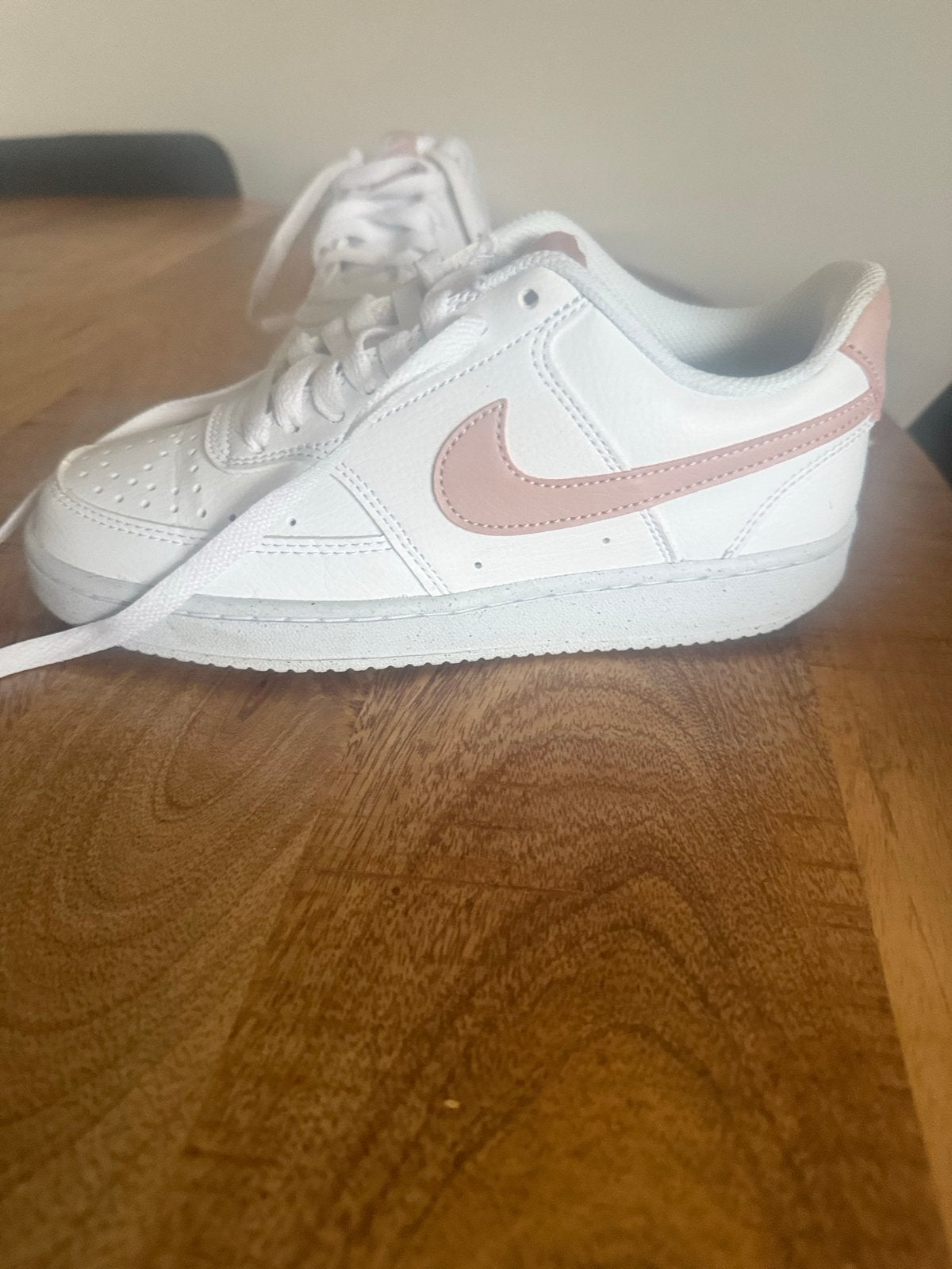 Nike Court Vision Low Next Nature - Wit/Roze, Wit, Nieuw, Ophalen of Verzenden, Sneakers of Gympen