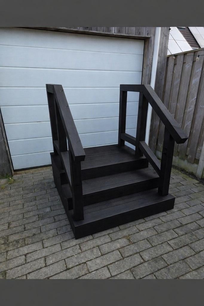 Prachtige opstap voor Chalet, Caravan, Stacaravan, Tinyhouse, Ophalen of Verzenden
