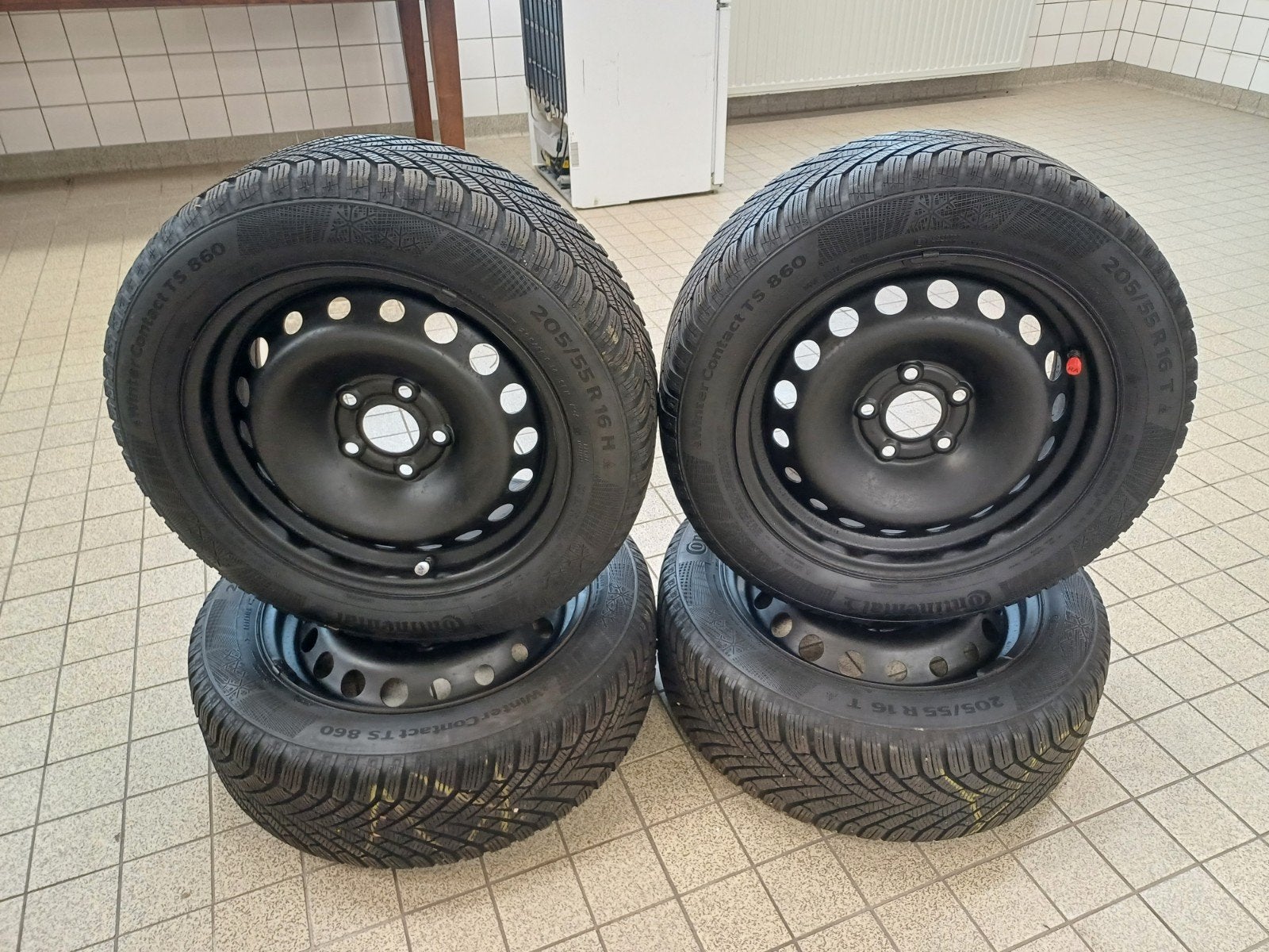 Set velgen 5x114.3 DIA66.1 Renault Nissan banden 205/55/16, Ophalen, 16 inch, Banden en Velgen, 205 mm