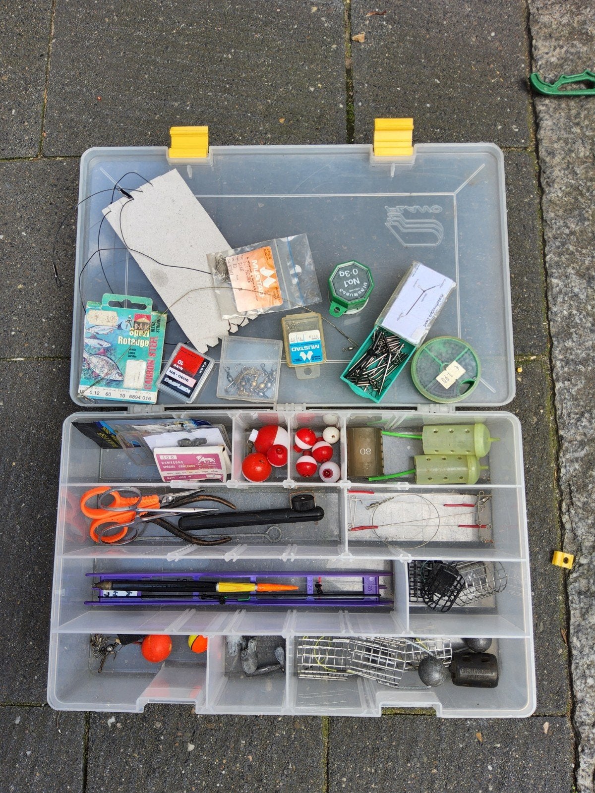 Feeder viskistje visspullen witvis tackelbox gevuld, Watersport en Boten, Hengelsport | Witvissen, Ophalen, Werphengel