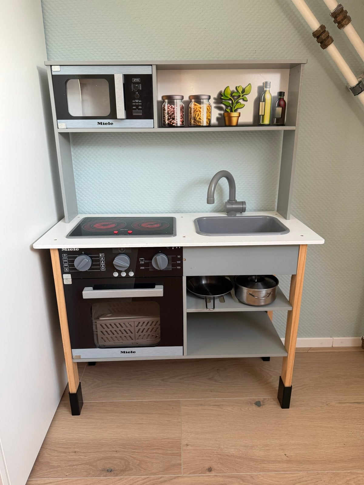 Miele Speelkeuken met accessoires, Ophalen, Gebruikt, Hout, Speelkeuken