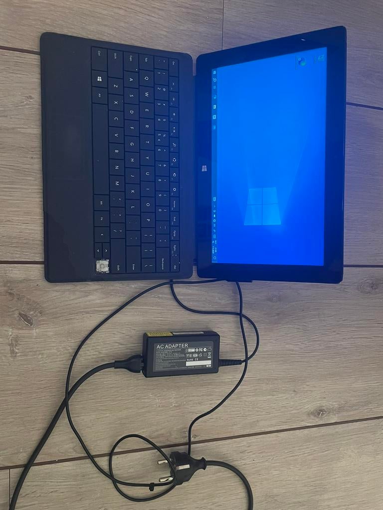 Microsoft Surface Pro tablet compleet, Computers en Software, Windows Laptops, Gebruikt, 12 inch, SSD, 2 tot 3 Ghz, 4 GB, Qwerty