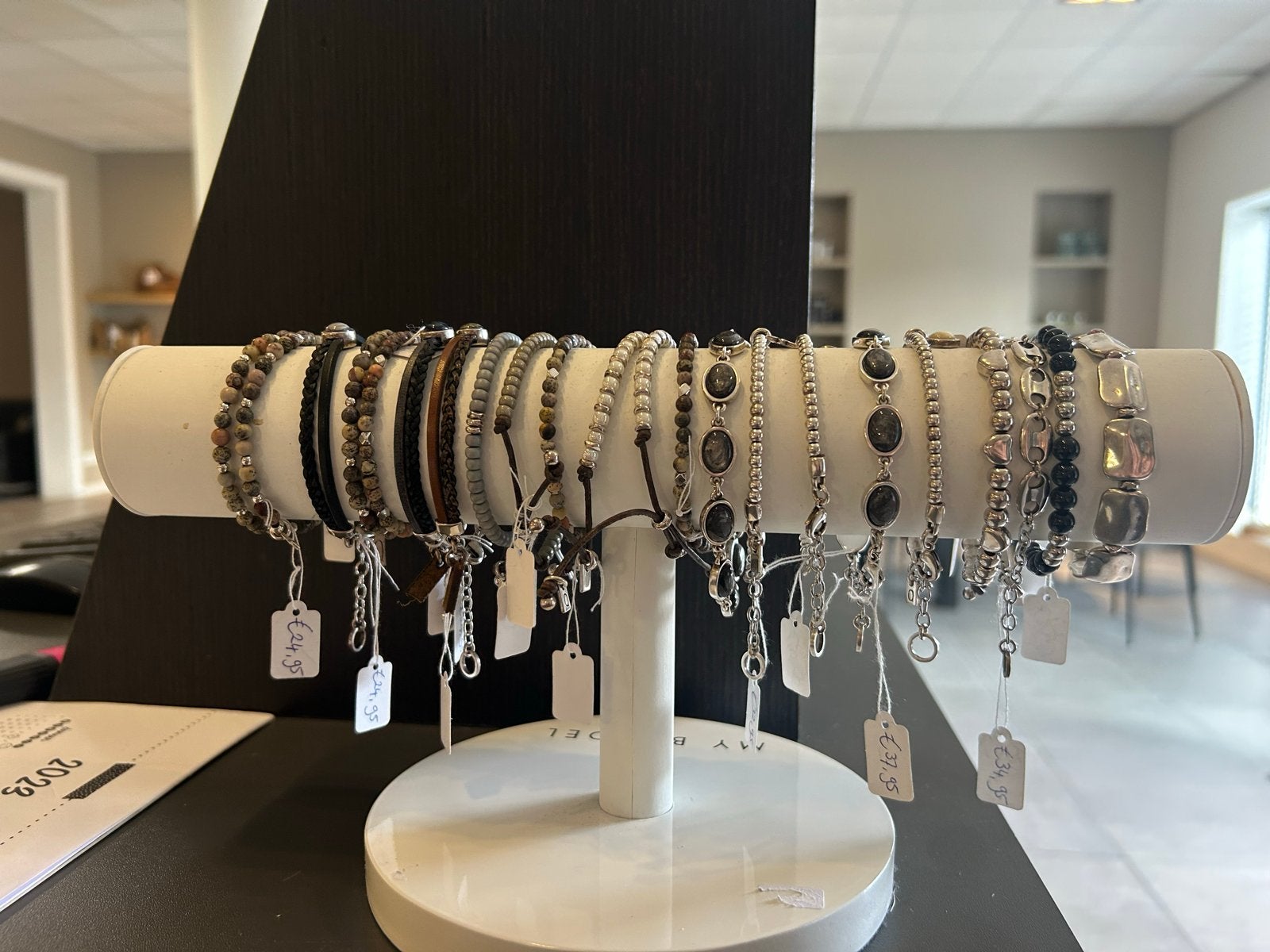 Qoss Armbanden - Diverse Stijlen en Materialen, Overige kleuren, Verzenden, Nieuw, Leer