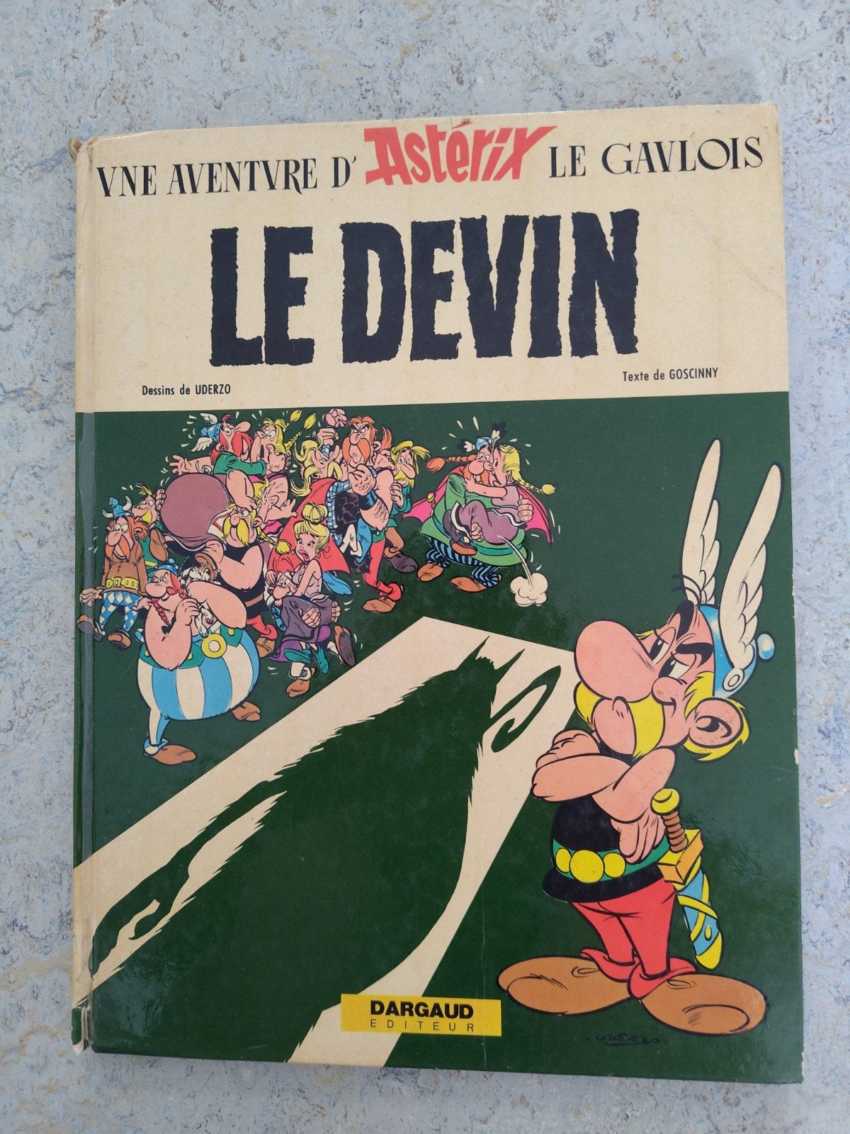 Asterix Le Devin (De Waarzegger) - Franse uitgave 1972, Eén stripboek, Ophalen of Verzenden, Gelezen, René Goscinny (tekst), Albert Uderzo (tekeningen)