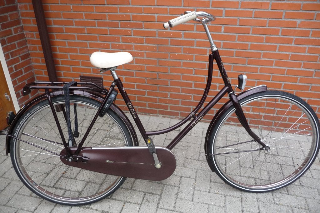 MOOIE OMAFIETS BATAVUS OLD DUTCH FRAME HOOGTE 57 CM., Fietsen en Brommers, Ophalen, Terugtraprem, Batavus, 56 cm of meer