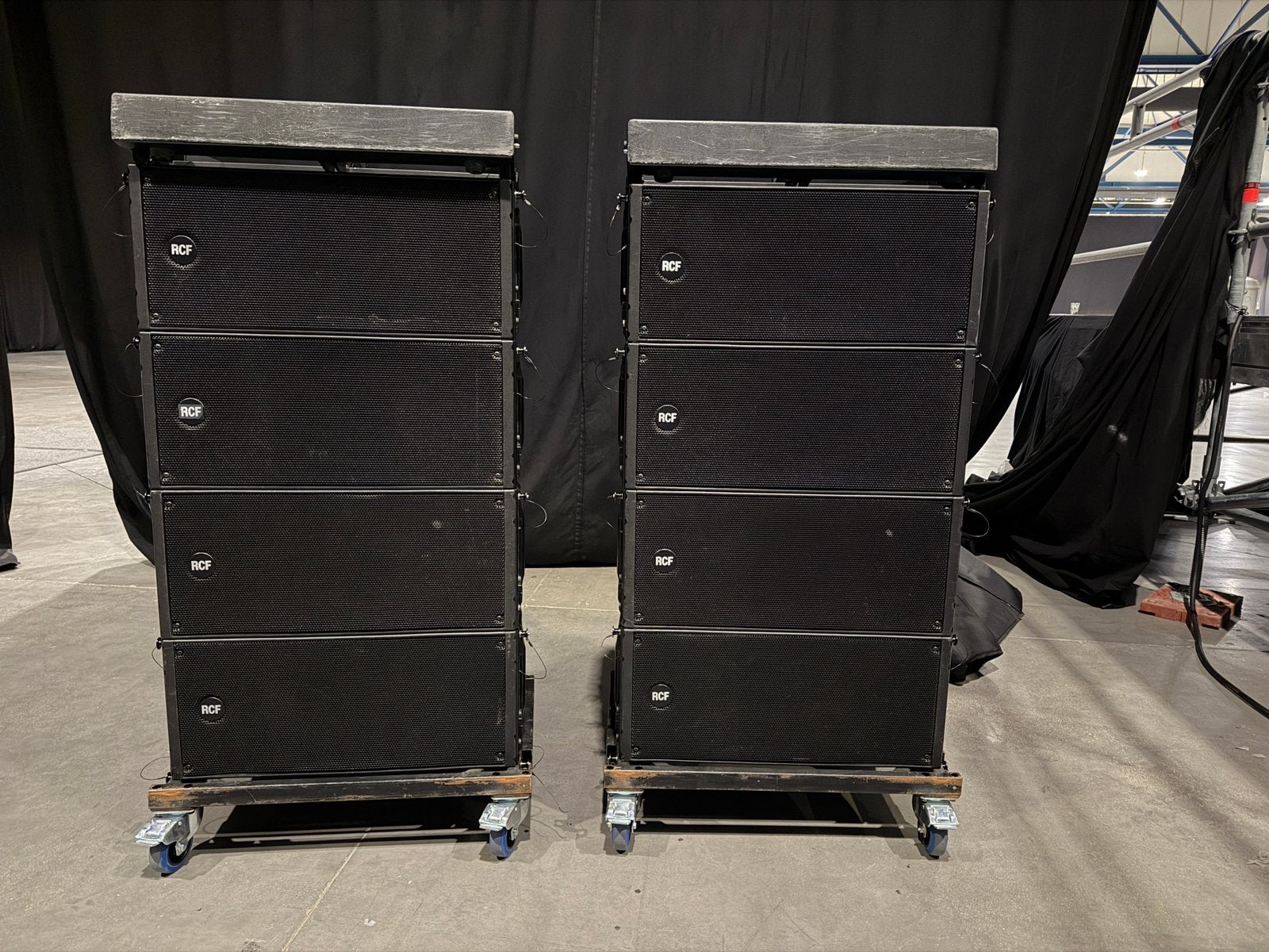 RCF HDL20a actieve line array speakers, Ophalen, Zo goed als nieuw, Minder dan 500 watt