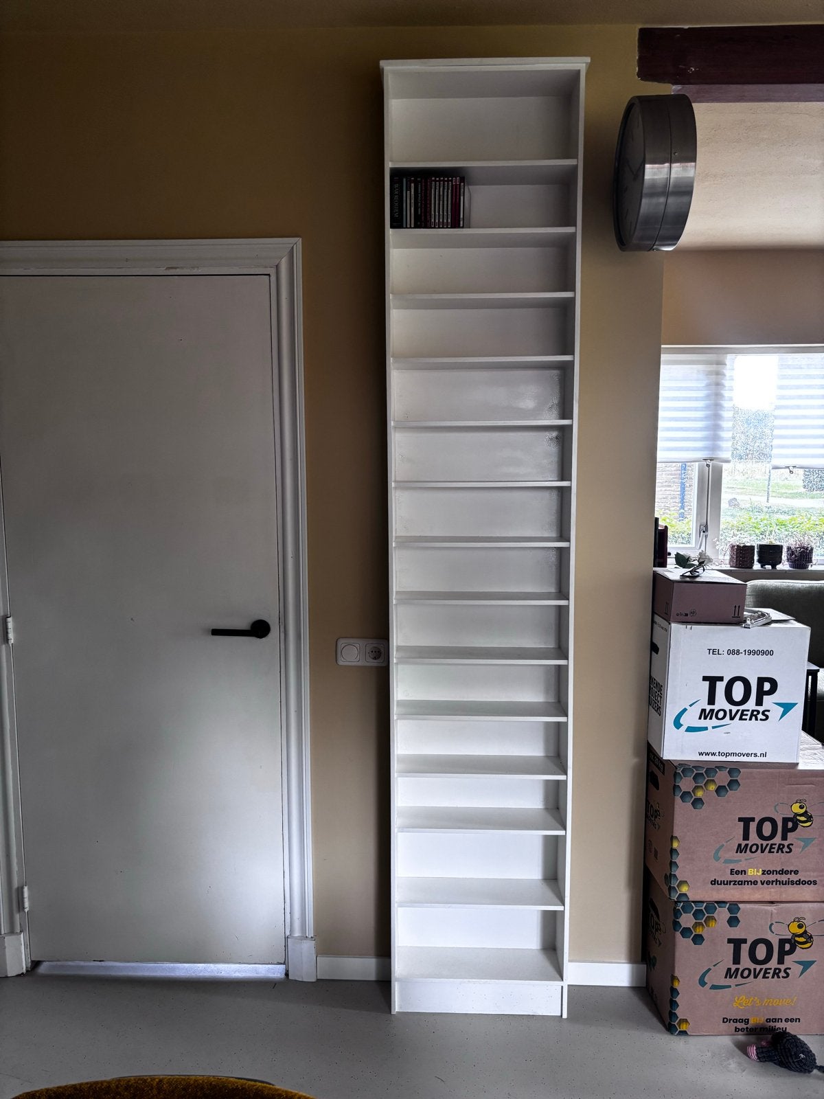 Mooie slanke CD-kast / DVD-kast met veel planken, Ophalen, Gebruikt