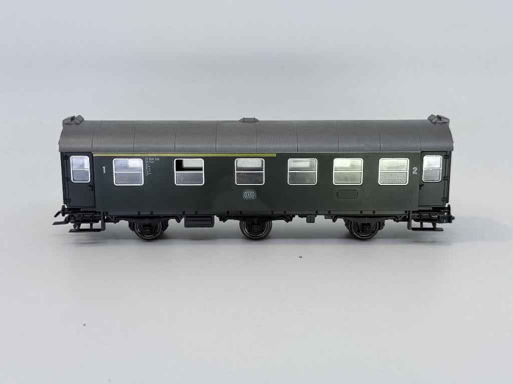 Roco 4214 - 3-assige umbau 1e/2e klas personenrijtuig, DB