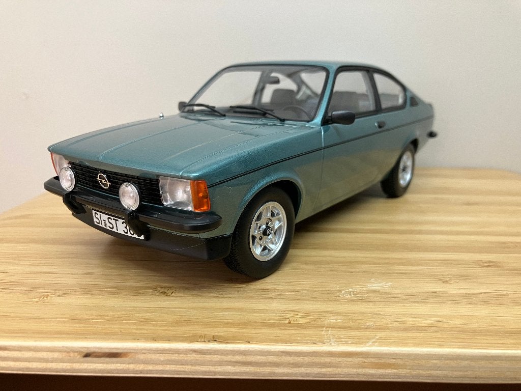 Opel Kadett Rally Winterfest van 1978  1/18 Norev, Hobby en Vrije tijd, Modelauto's | 1:18, Ophalen of Verzenden, Nieuw, Auto