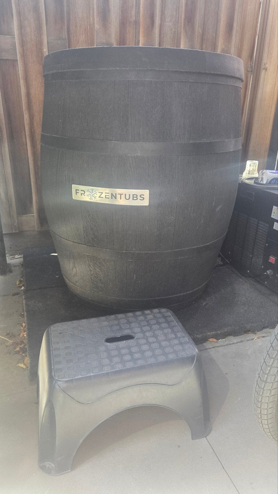 Frozentubs ijsbad met chiller - Zo goed als nieuw, Ophalen, Zo goed als nieuw, Pomp, Vast
