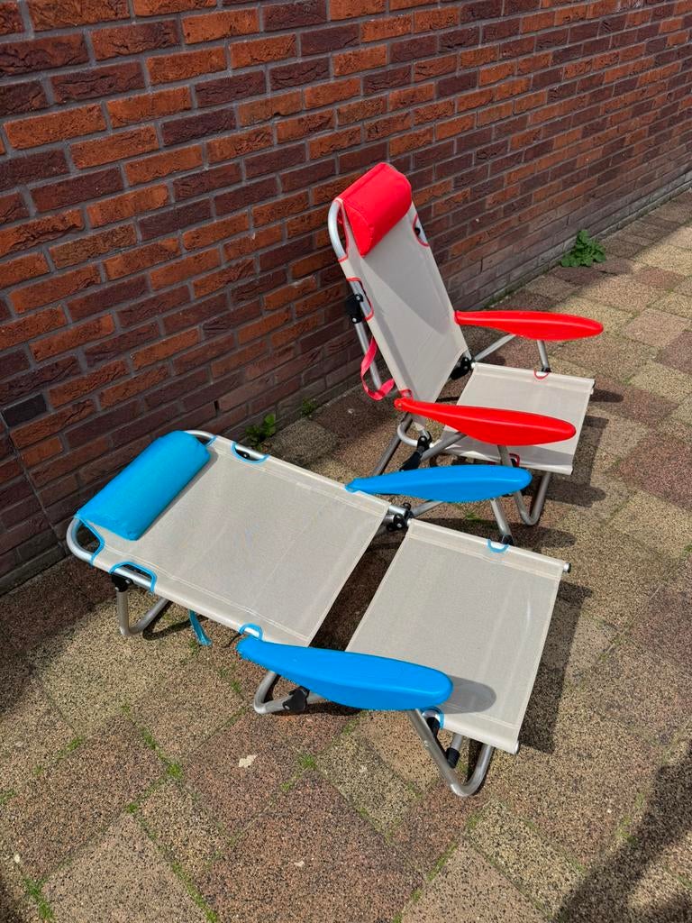 Compakte strandstoel/bed, laag model 2stuks, Ophalen, Zo goed als nieuw