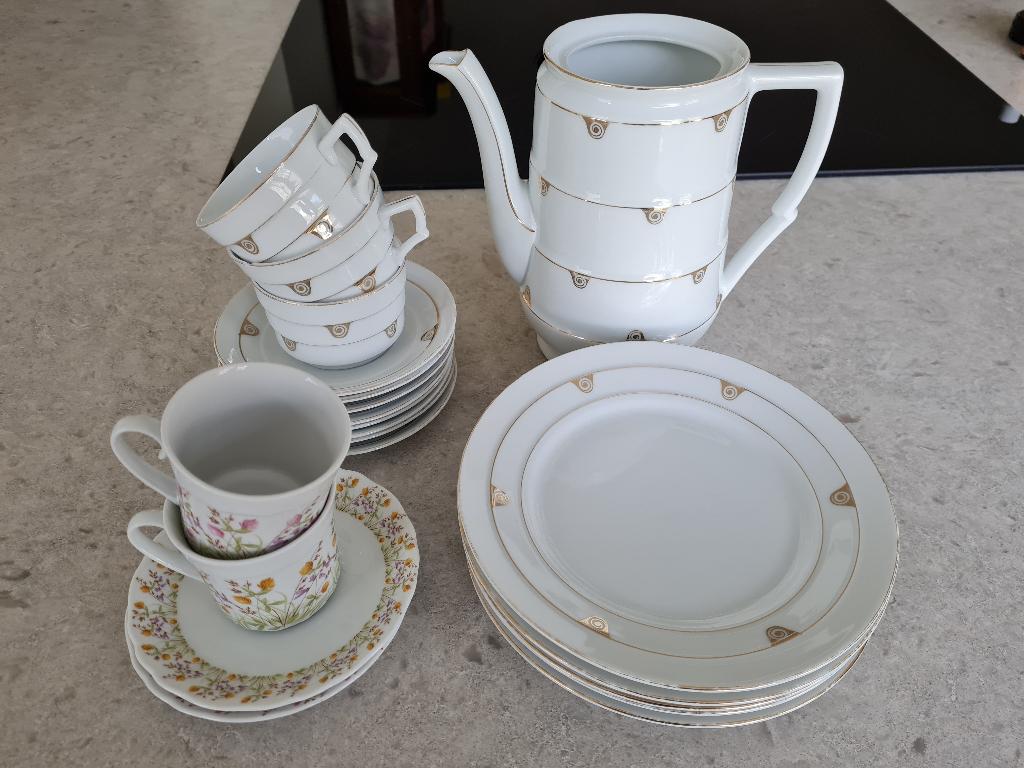 Gratis: servies, Huis en Inrichting, Keuken | Servies, Ophalen, Overige materialen, Gebruikt, Bord(en)