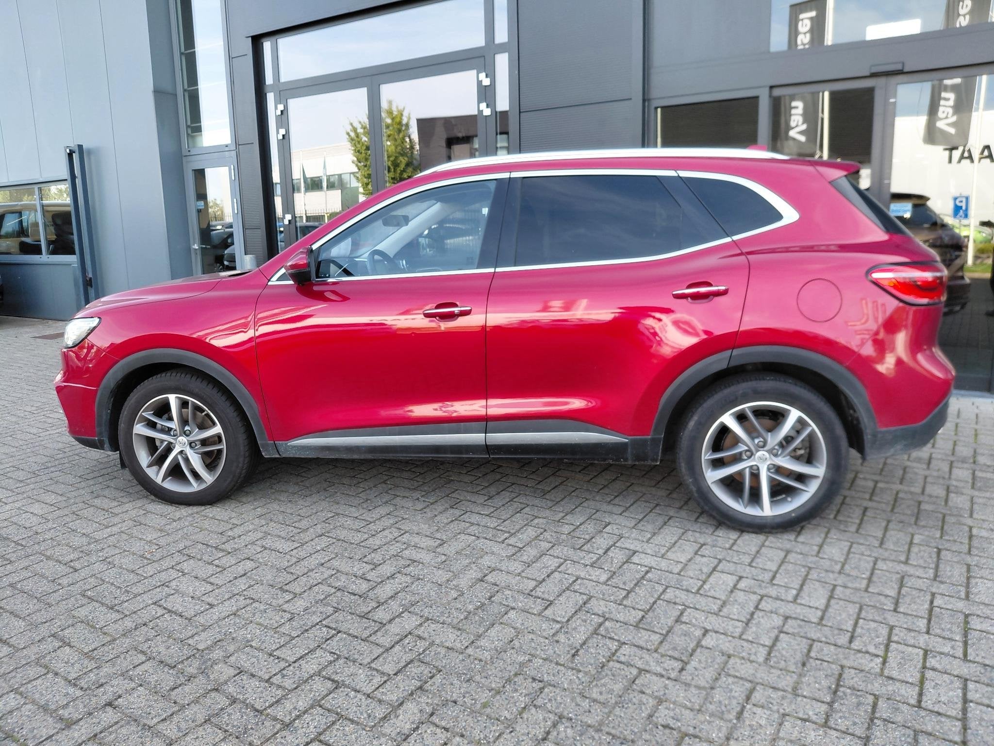MG EHS 1.5 TGDI Luxury, Auto's, 12 maanden, Gebruikt, 4 cilinders, Bedrijf