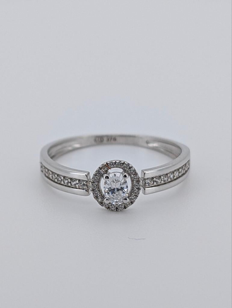 New 9k Gold Ring, Sieraden, Tassen en Uiterlijk, Ringen, Nieuw, Ophalen of Verzenden, 17 tot 18, Dame