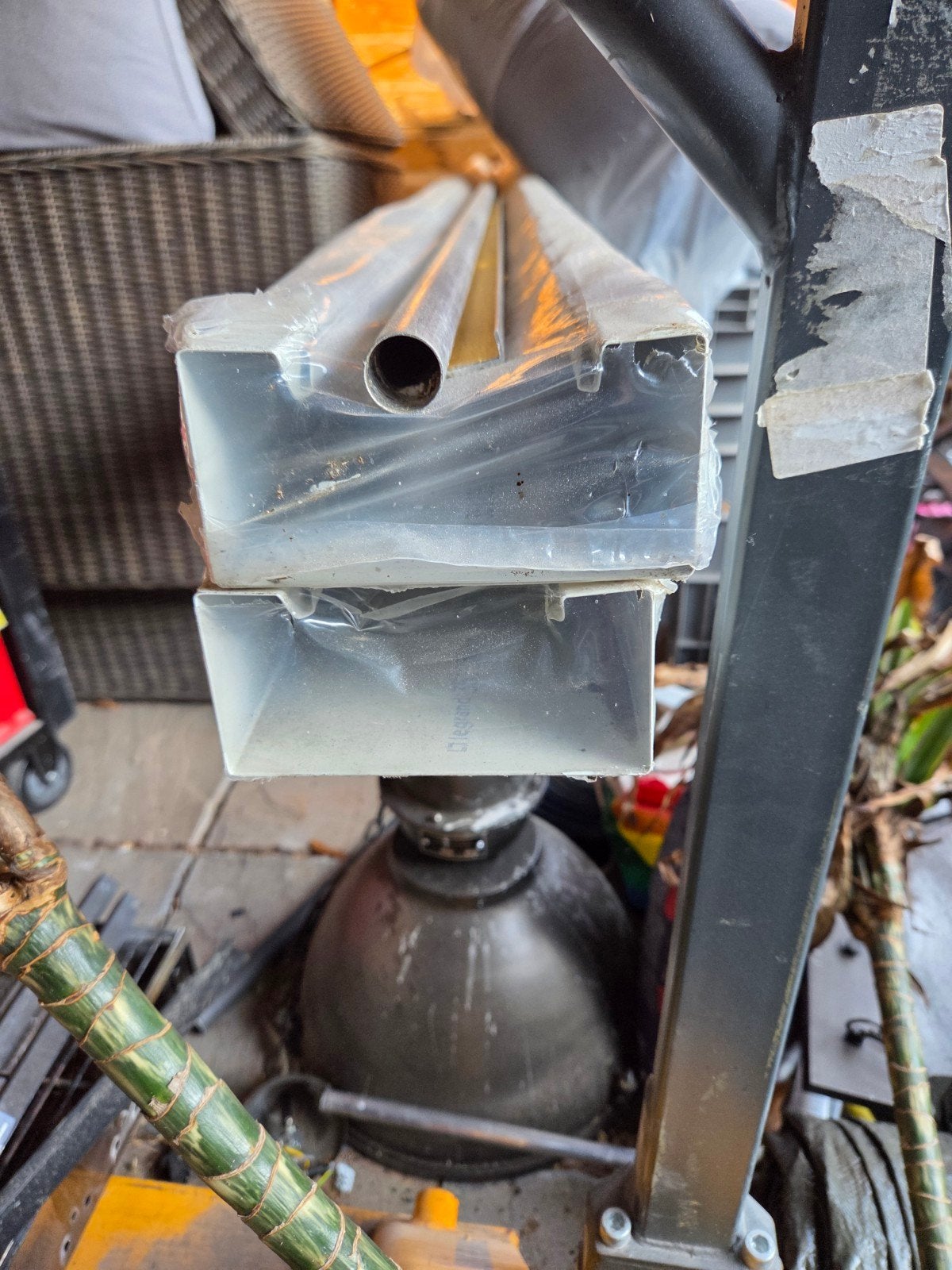 LeGrand wandgoot 2 stuks van 3mtr, Doe-het-zelf en Verbouw, Elektra en Kabels, Ophalen, Nieuw, Overige merken, Overige typen