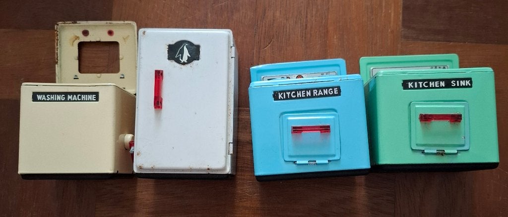 Vintage blikken miniatuur keukenapparaten jaren '60, Ophalen of Verzenden, Gebruikt, Poppenhuis