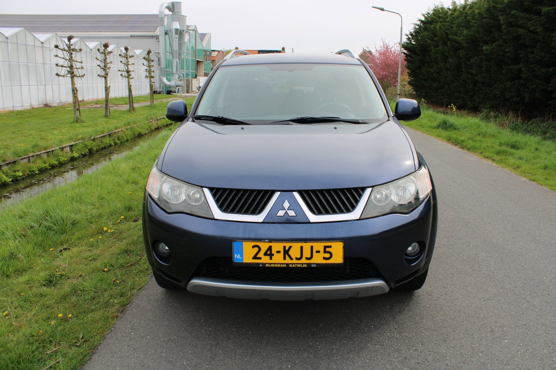 Mitsubishi Outlander 2.4 Inspire Special Edition met Nieuwe, Auto's, Voorwielaandrijving, Dealer onderhouden, 4 cilinders, Blauw
