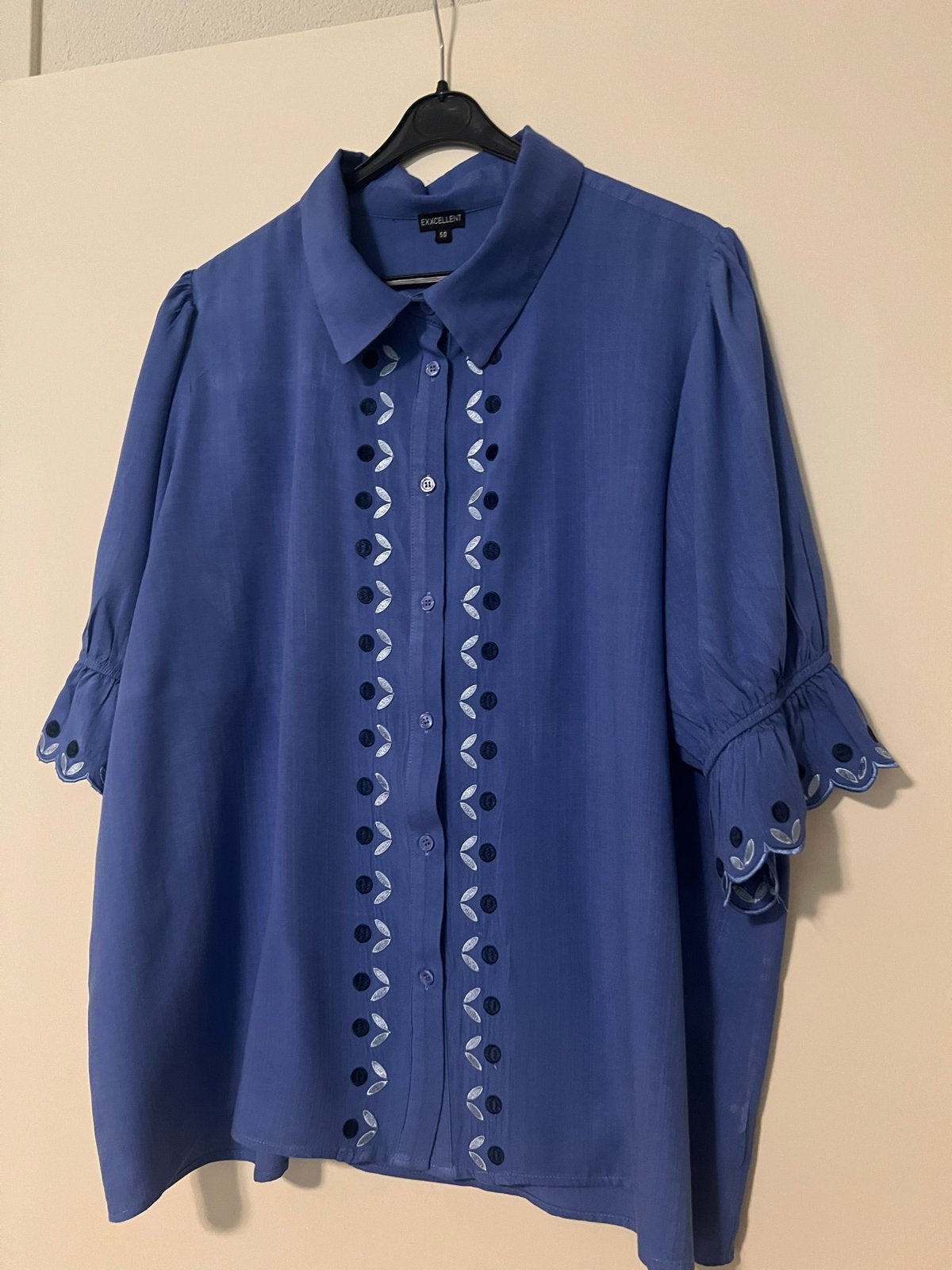 Exxelent Blauwe Blouse Maat 50 met Geborduurde Details, Ophalen of Verzenden, Zo goed als nieuw, Blauw