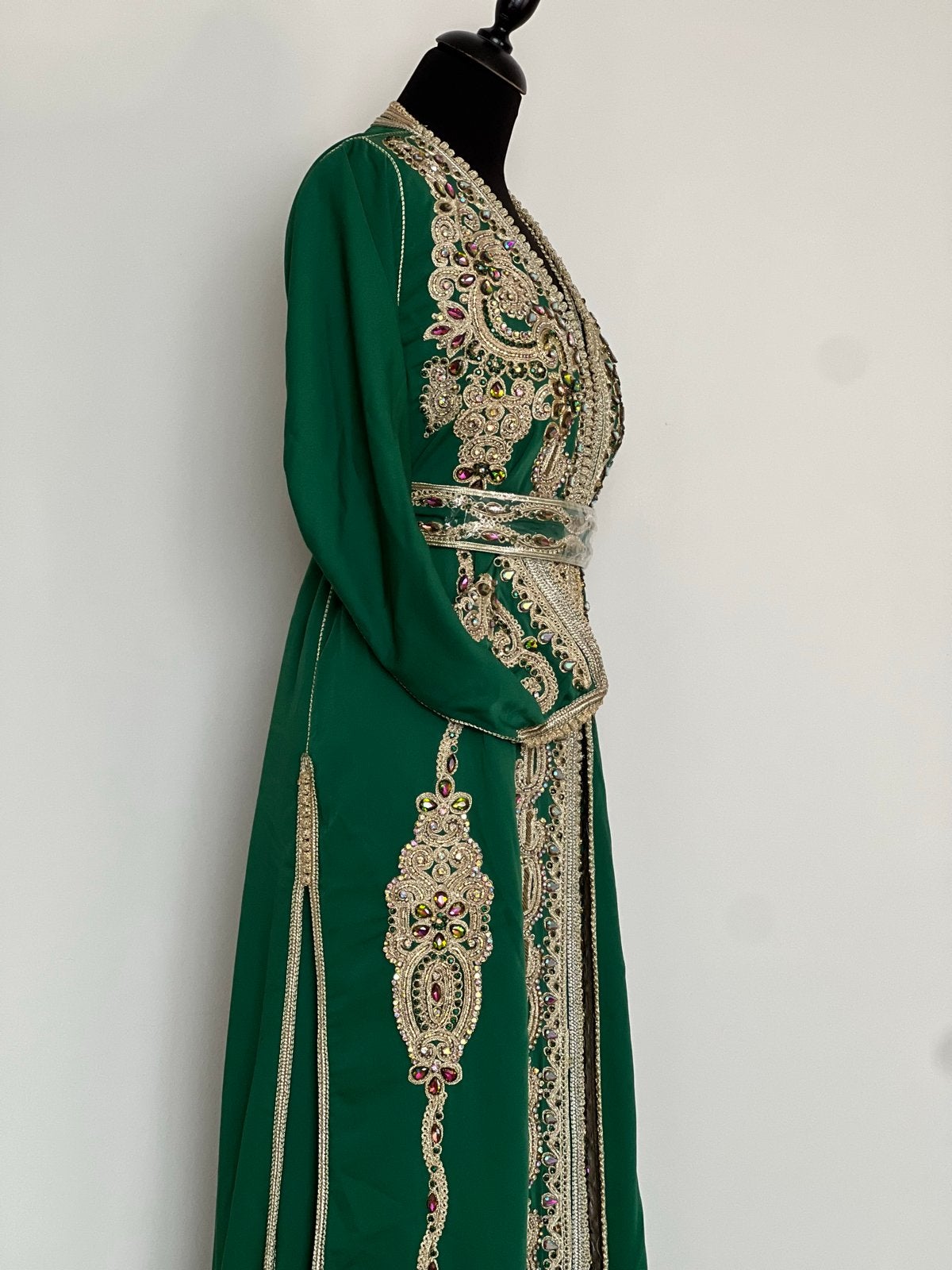 Prachtige Marokkaanse Kaftan / Takchita - Groen met Goud, Maat 38/40 (M), Overige typen, Ophalen of Verzenden, Zo goed als nieuw