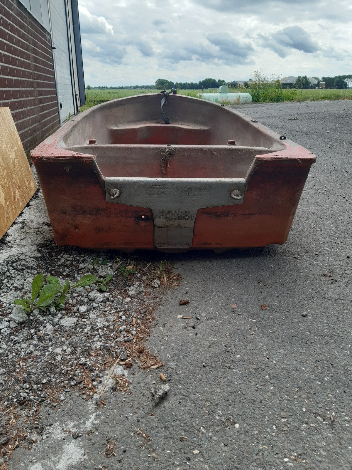 roei / motorbootje ( zit geen moter bij ) lengte +/- 4 meter, Ophalen, Gebruikt, Motorboot