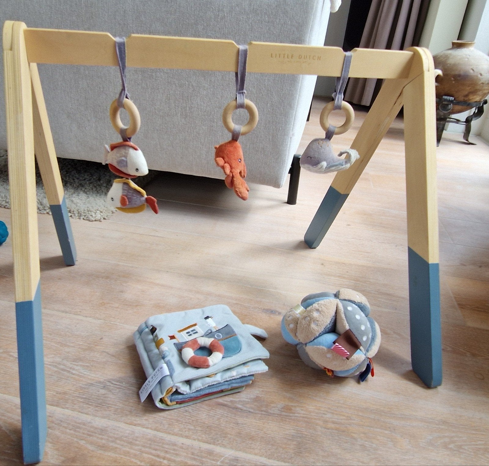 Little Dutch Zacht Speelgoed voor Baby: Babygym, Boekje, Bal, Ophalen, Zo goed als nieuw, Babygym, Met geluid