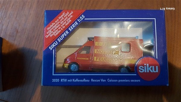 Siku 2020 Mercedes Brandweer nooddienst, Ophalen of Verzenden, Zo goed als nieuw, Bus of Vrachtwagen, SIKU