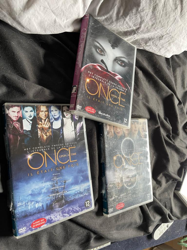 Once Upon a Time DVD Boxsets - Seizoen 1, 2 & 3 hoes beschad, Vanaf 12 jaar, Ophalen of Verzenden, Gebruikt, Science Fiction en Fantasy