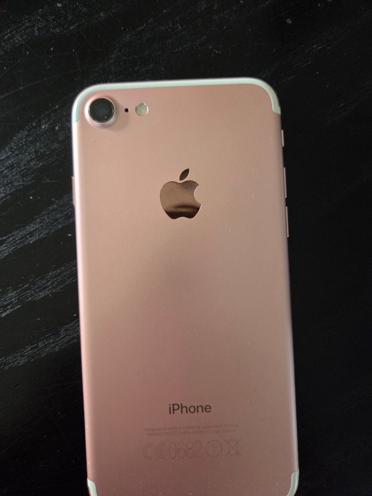 iPhone 7 32GB Roségoud - gebruikt maar nog in goeie staat, Telecommunicatie, Mobiele telefoons | Apple iPhone, Ophalen of Verzenden
