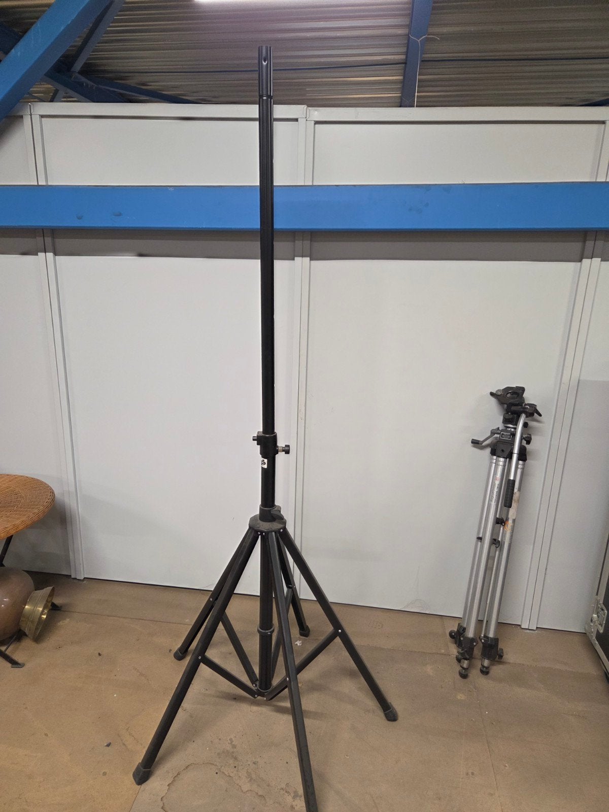 Speakerstandaard / Lichtstatief - Zwart, Verstelbaar, Muziek en Instrumenten, Ophalen of Verzenden, Gebruikt, Instrumentstandaard