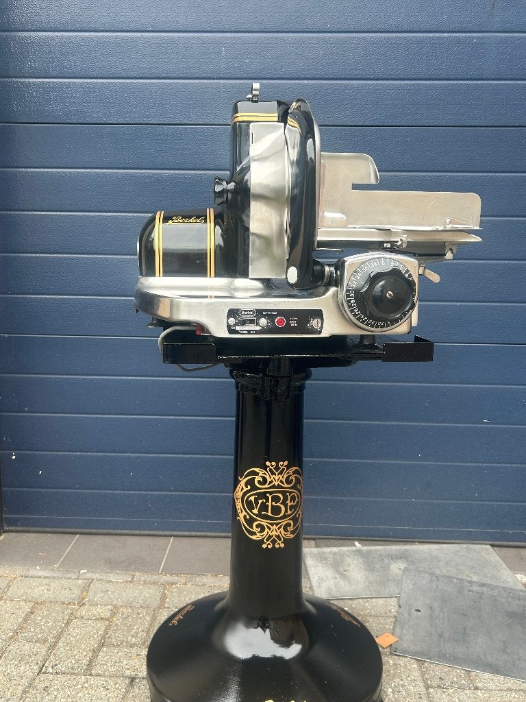 mooie hoogglans berkel 834 snijmachine  voet is niet tekoop, Ophalen, Zo goed als nieuw