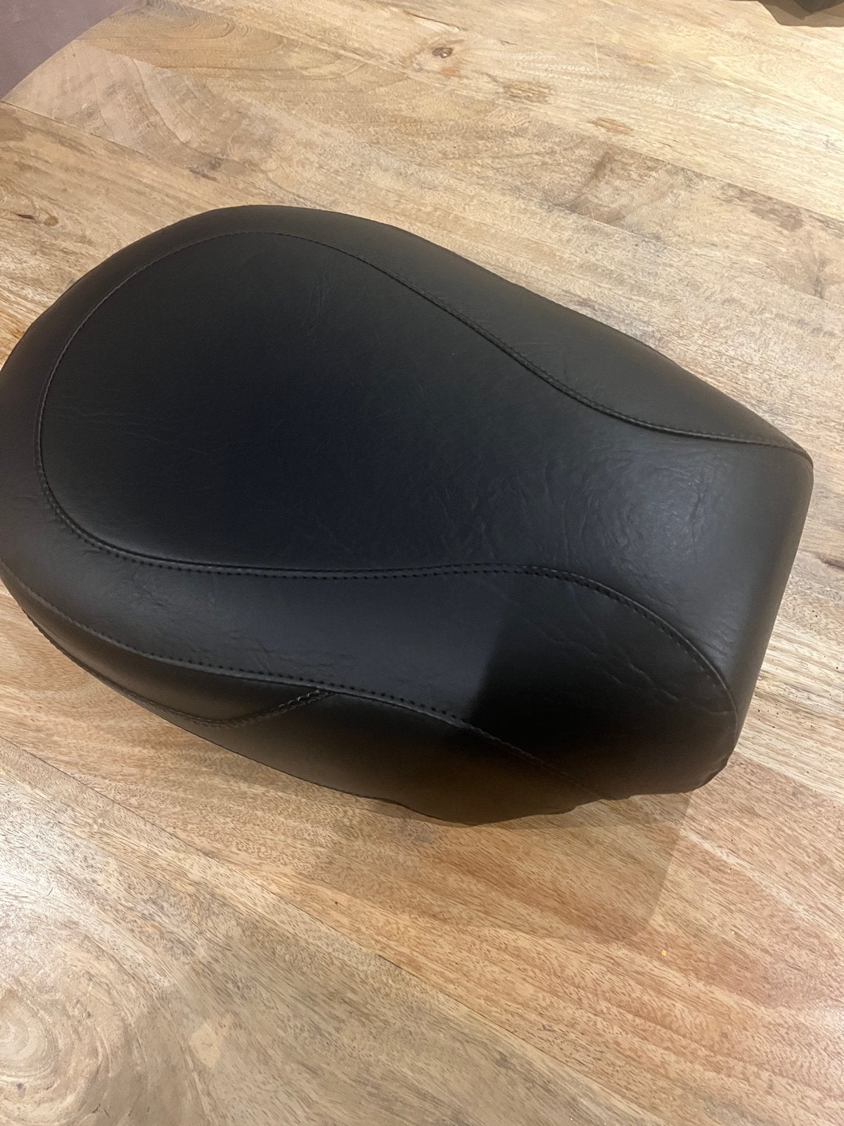Passagiers zit Mustang Yamaha Midnightstar, Motoren, Ophalen, Gebruikt