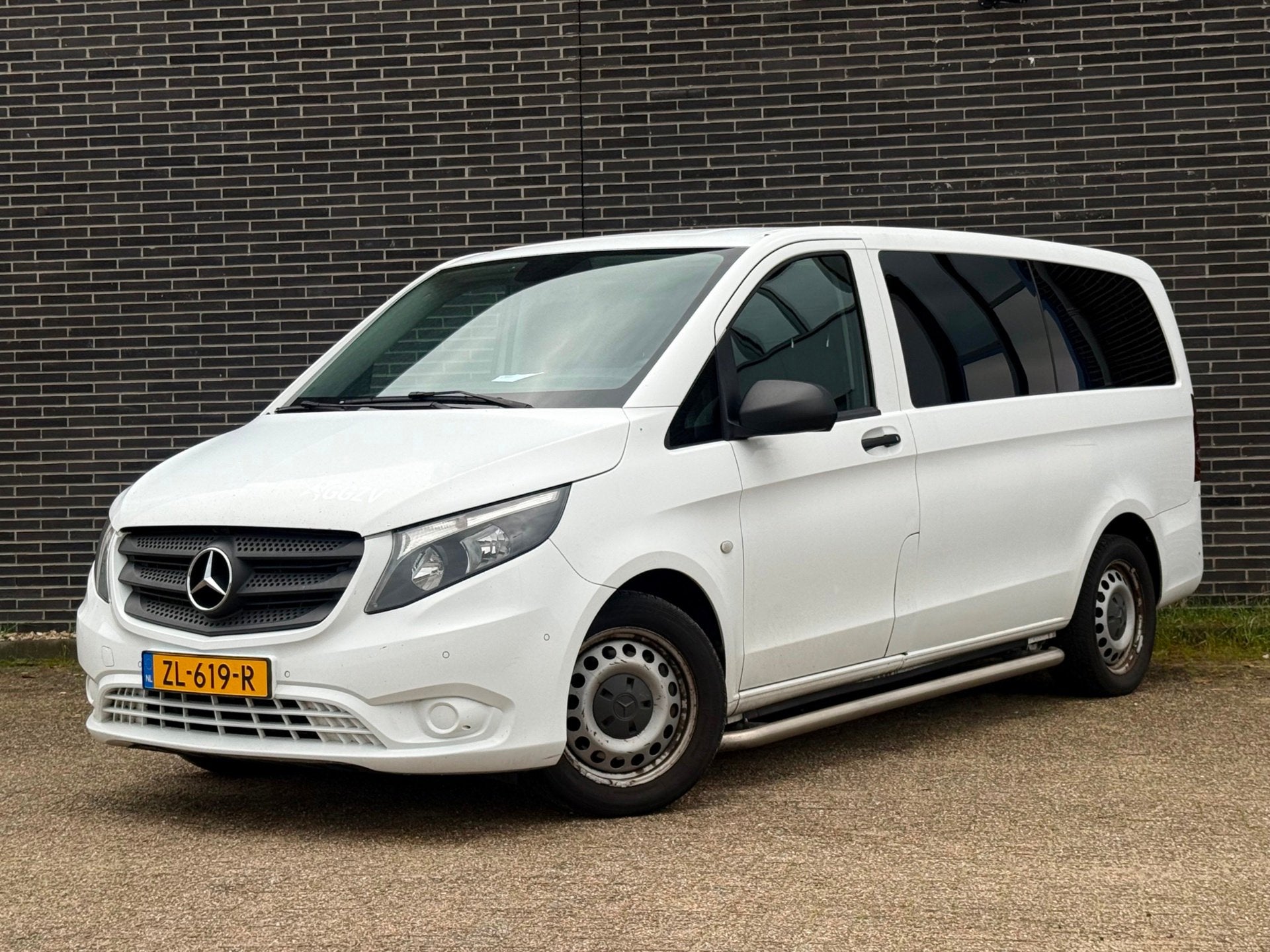 Mercedes-Benz Vito Tourer 119 CDI Select Lang Aut, Leder!, Automaat, Achterwielaandrijving, Gebruikt, 2000 kg