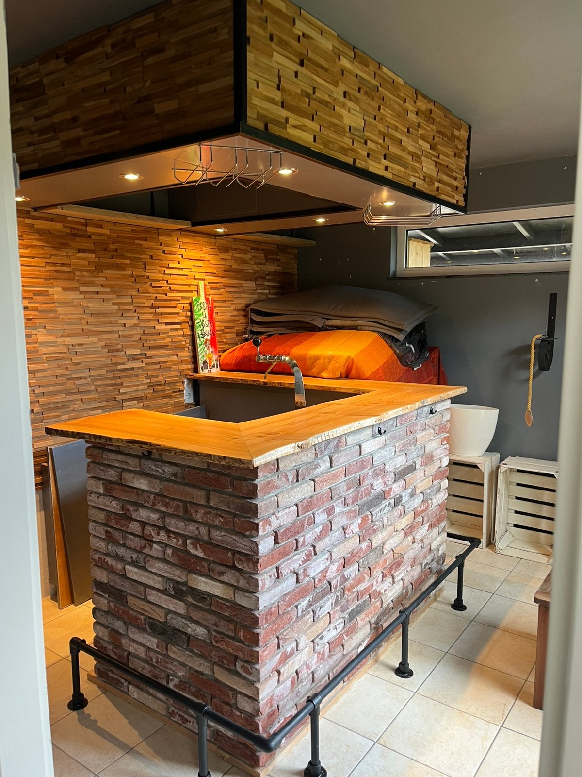 Leuke thuis bar, mét tapkraan, Ophalen, Gebruikt