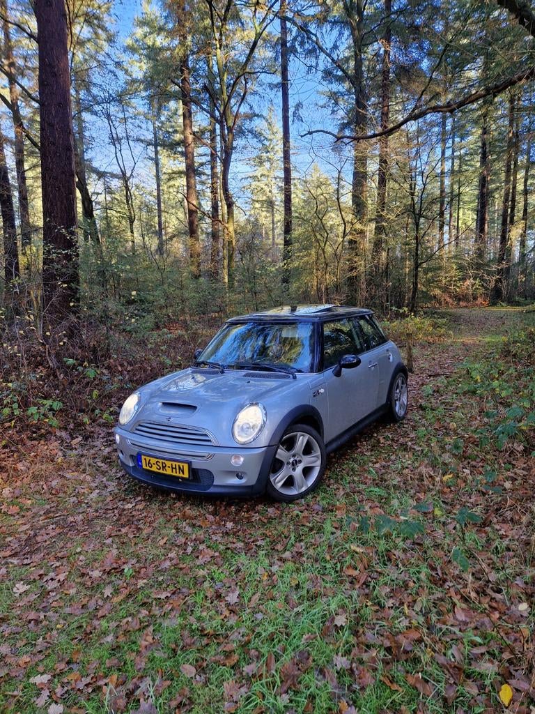 Mini 1.6 16V Cooper S 2002 Bomvol ‼️revisiemotor‼️, Auto's, Mini, Stoelverwarming, Zwart, 4 cilinders, 4 stoelen