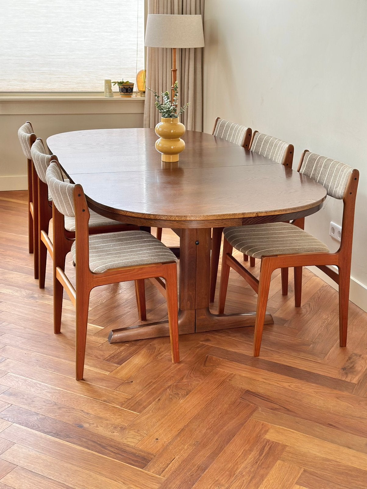 Vintage eettafel Deens Farstrup eiken hout jaren 50/60/70, Huis en Inrichting, Ophalen, Gebruikt, 100 tot 150 cm, Eikenhout