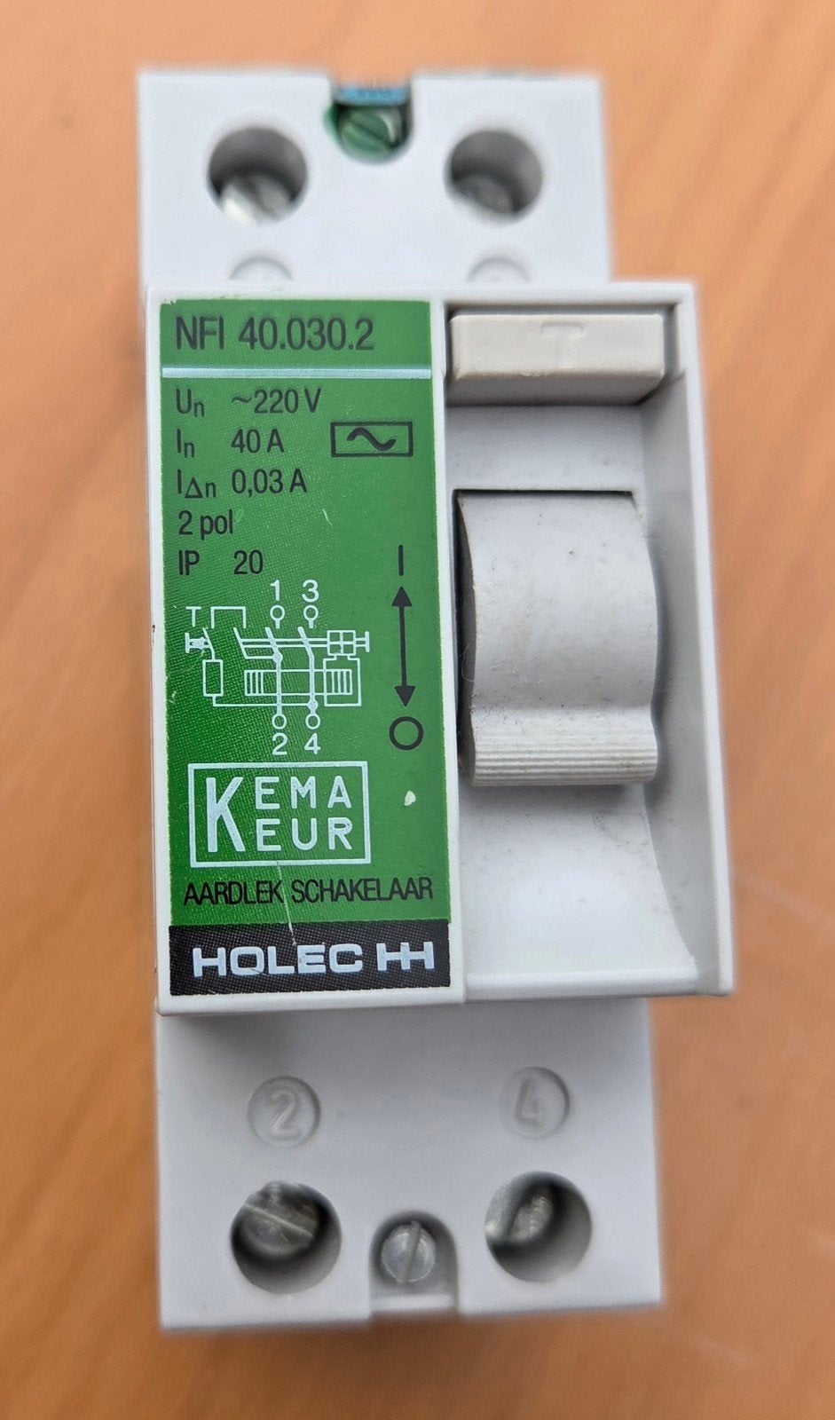 Holec HFI Aardlekschakelaar 2-polig 40A 0.03A KEMA-keur, Doe-het-zelf en Verbouw, Elektra en Kabels, Ophalen of Verzenden, Overige typen