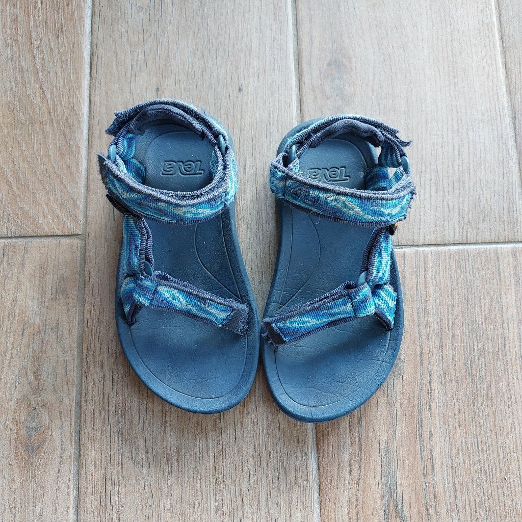 Teva sandalen maat 28, Ophalen, Gebruikt