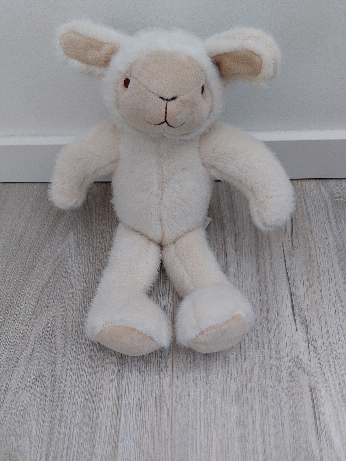 Nieuw! Knuffel happy horse schaap lam beige L679, Ophalen of Verzenden, Zo goed als nieuw