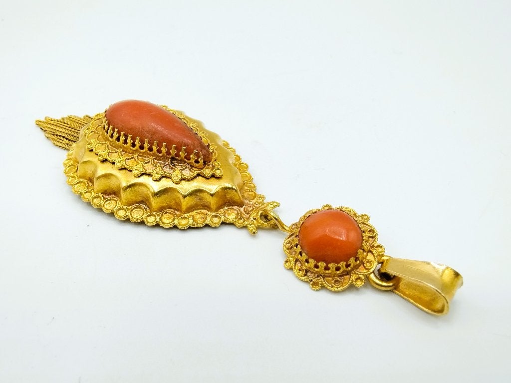 Gouden hanger met bloedkoralen en baardje, NL, ca. 1900, Verzenden, Goud, Hanger, Met edelsteen